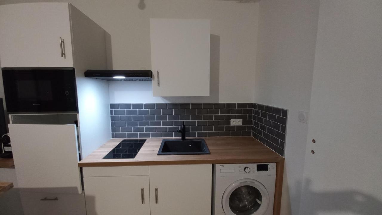 Apartment Centre ✰ Studio ✰ 24m² ✰ Cuisne ✰ Wifi ✰ Tout Neuf! *