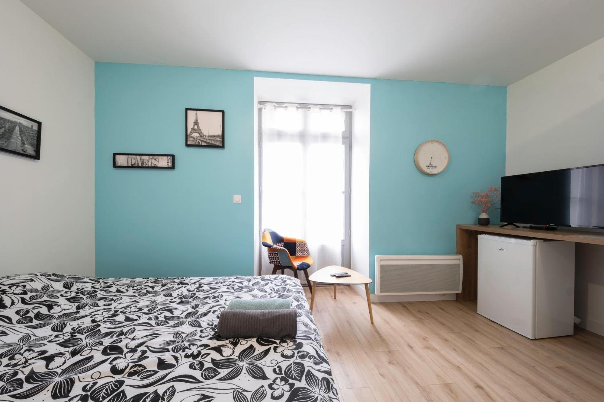 Apartment Centre ✰ Studio ✰ 24m² ✰ Cuisne ✰ Wifi ✰ Tout Neuf!