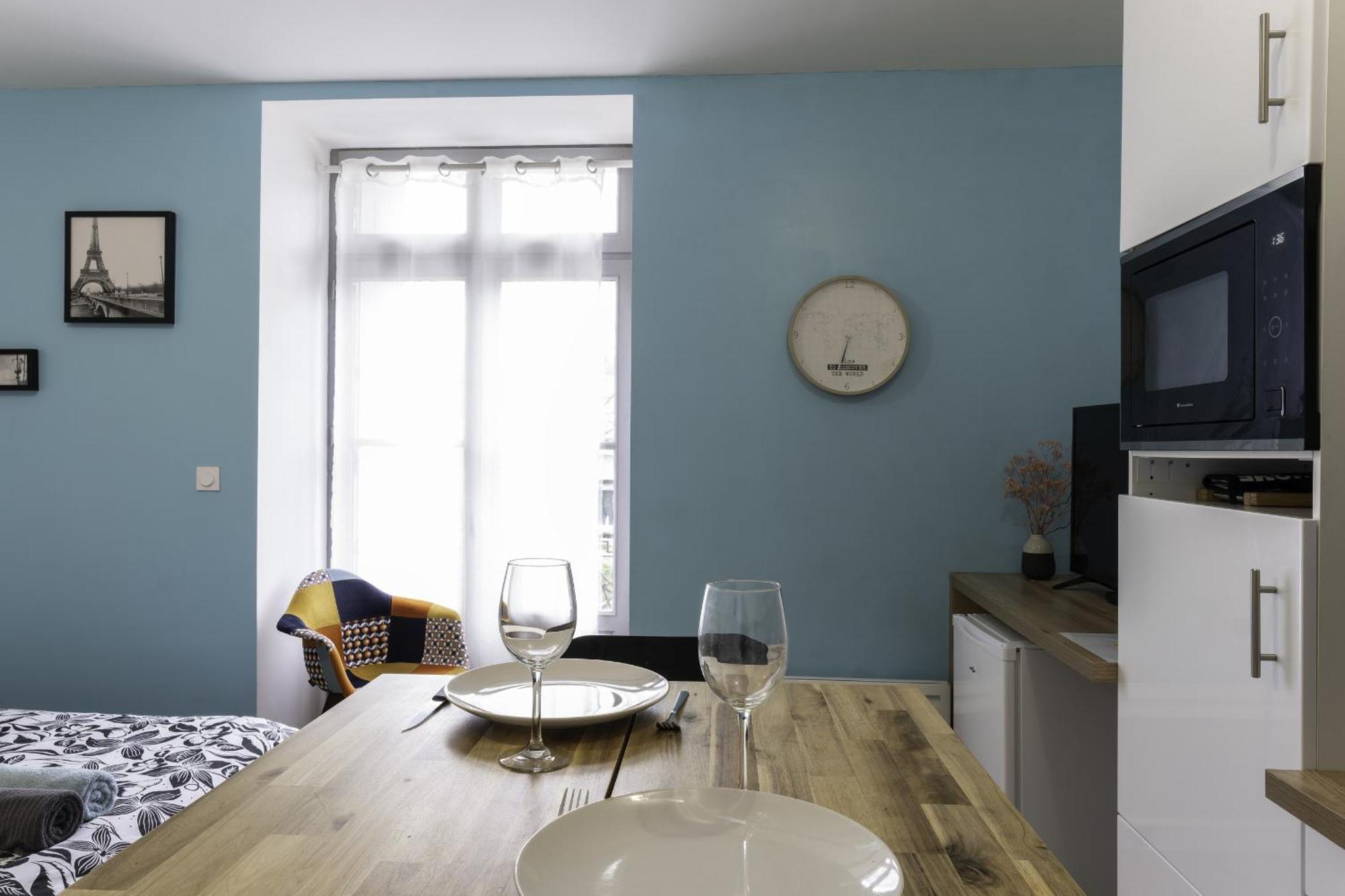 Centre ✰ Studio ✰ 24m² ✰ Cuisne ✰ Wifi ✰ Tout Neuf! *