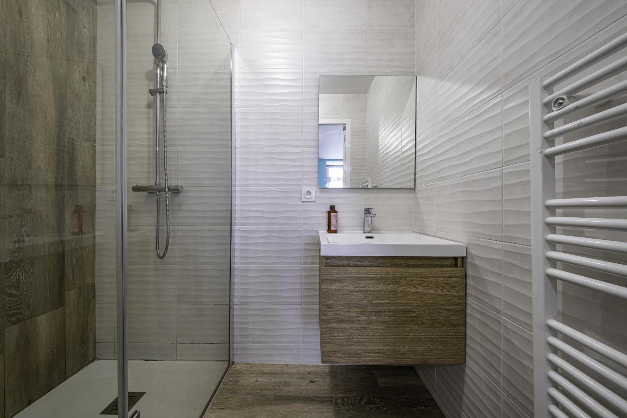 Centre ✰ Studio ✰ 24m² ✰ Cuisne ✰ Wifi ✰ Tout Neuf! Apartment *
